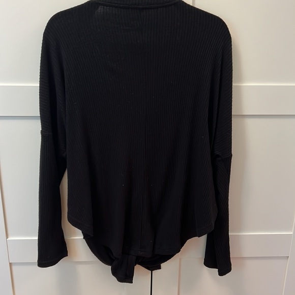 ZSupply Light button up cardigan with bottom tie. BLACK Sz L - Picture 4 of 4